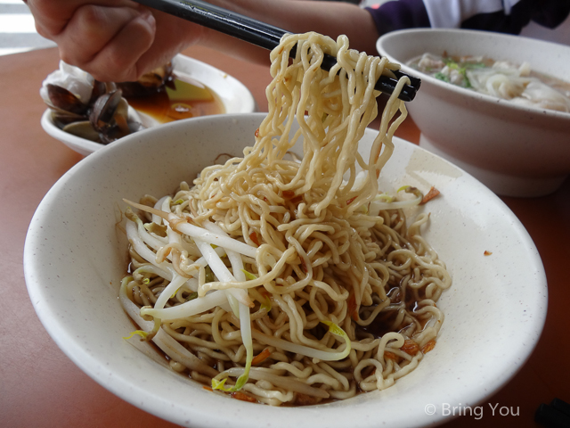 【高雄左營高鐵站附近美食】黃家汕頭手工麵：50年的香濃乾麵