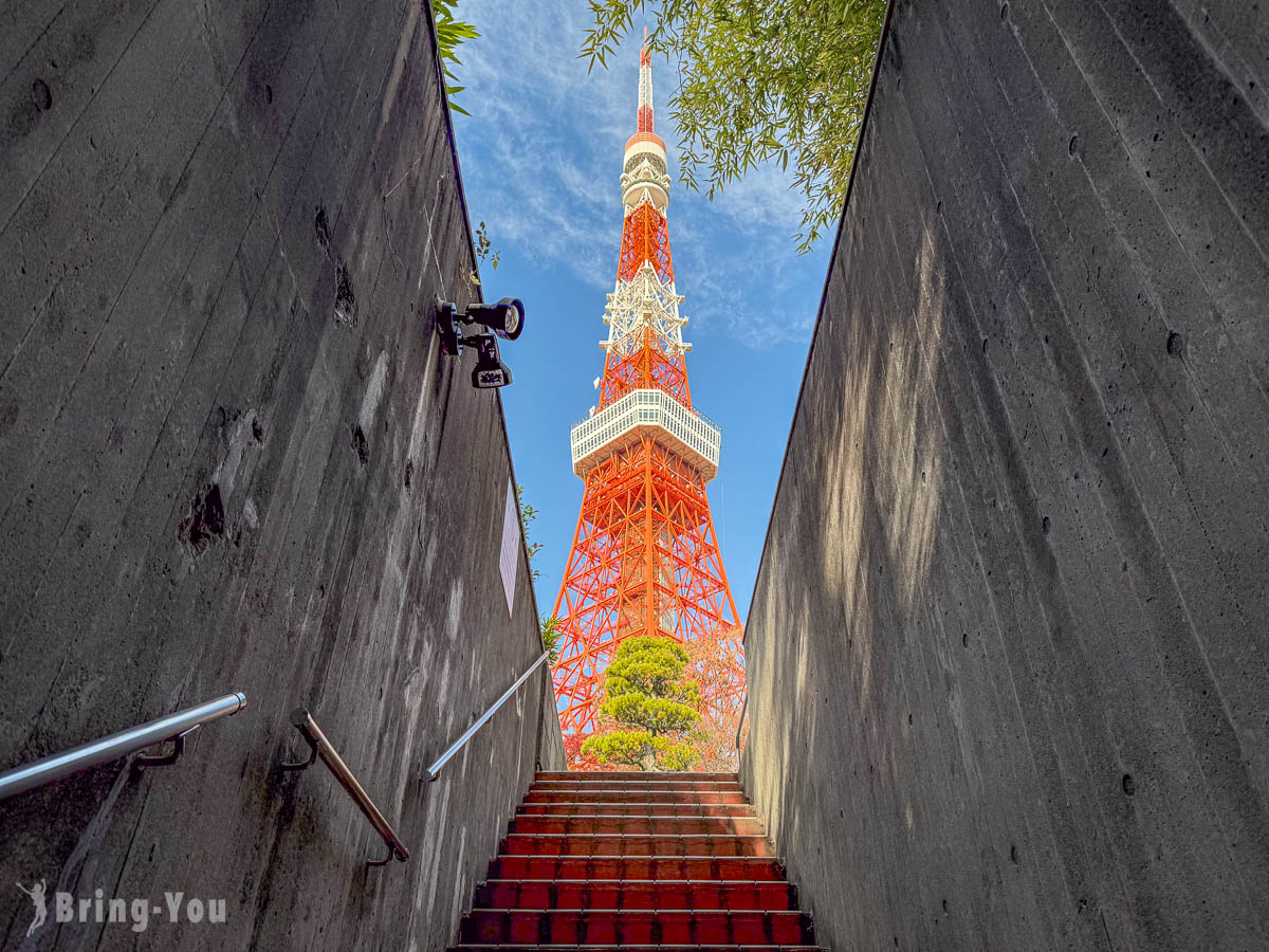 東京景點:拍攝東京鐵塔的樓梯