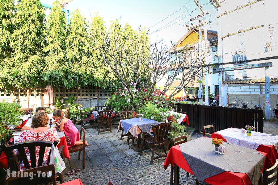 【清邁古城區美食】Dash Teak House，蘭納風泰式料理酒吧餐廳