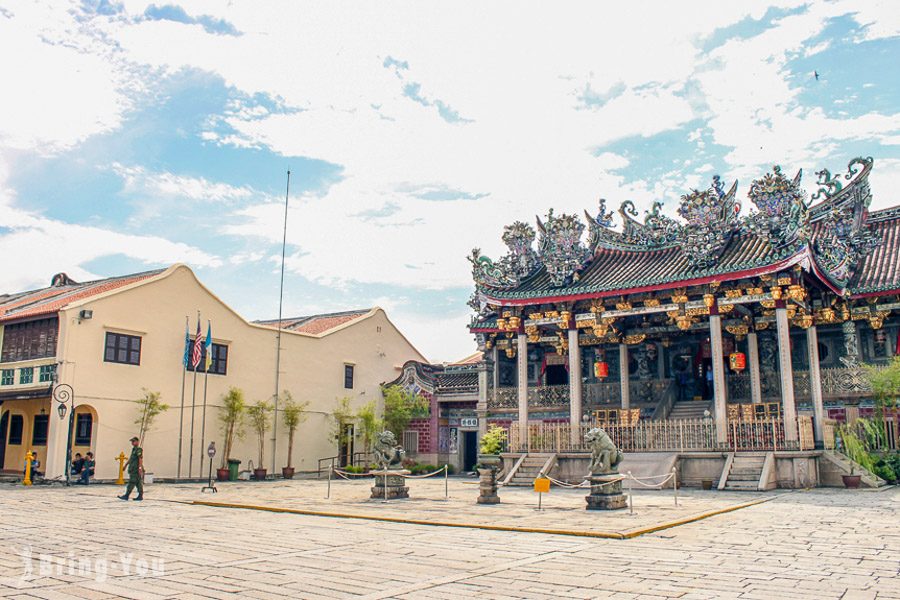 龍山堂邱公司
