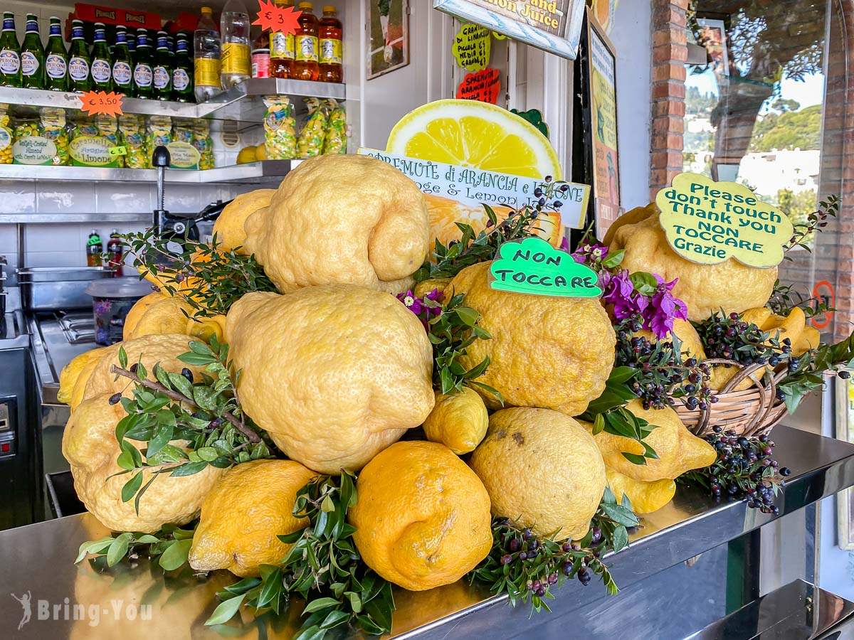 Tizzano's kiosk