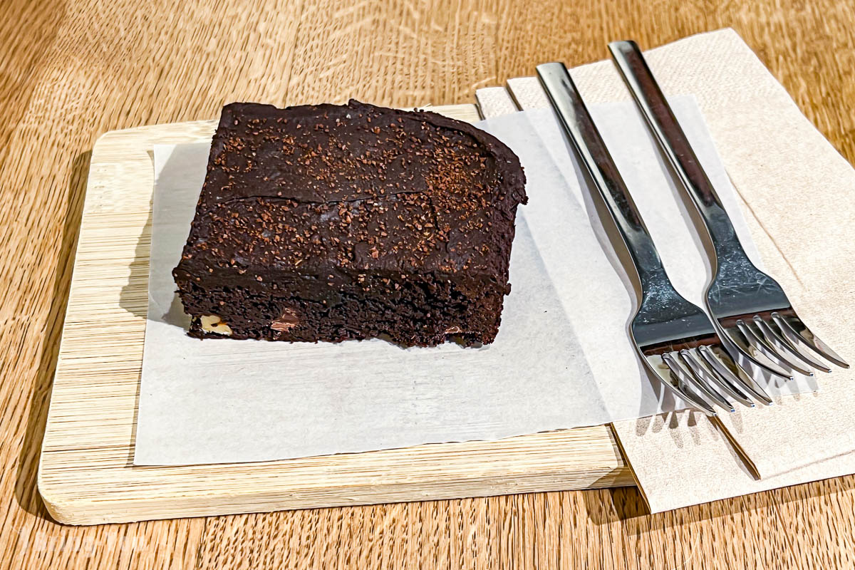 THE BARN Café