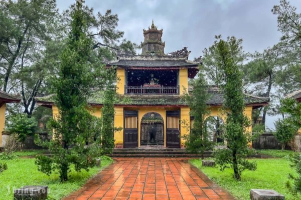 順化靈姥寺（天姥寺）介紹：順化最具歷史價值的宗教建築與必看七層寶塔
