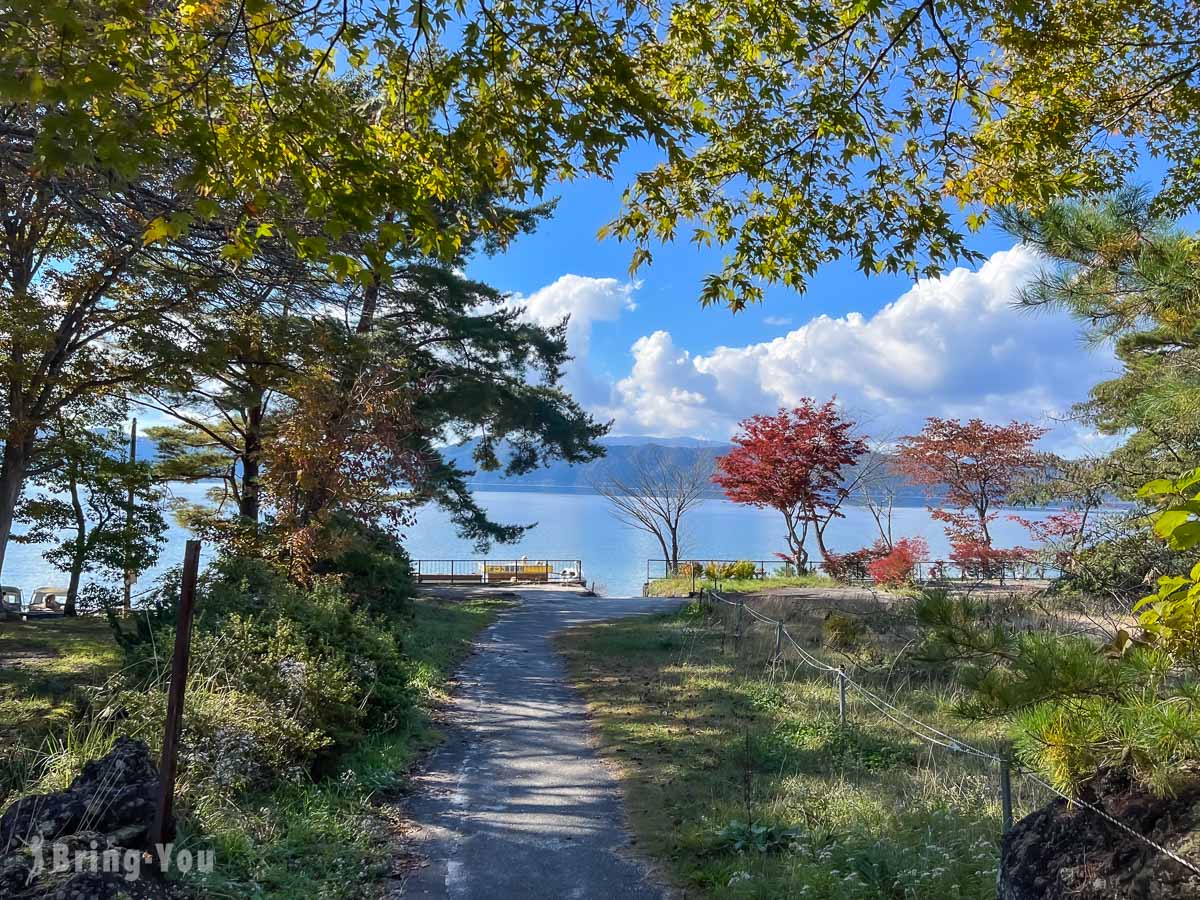 田泽湖天鹅船