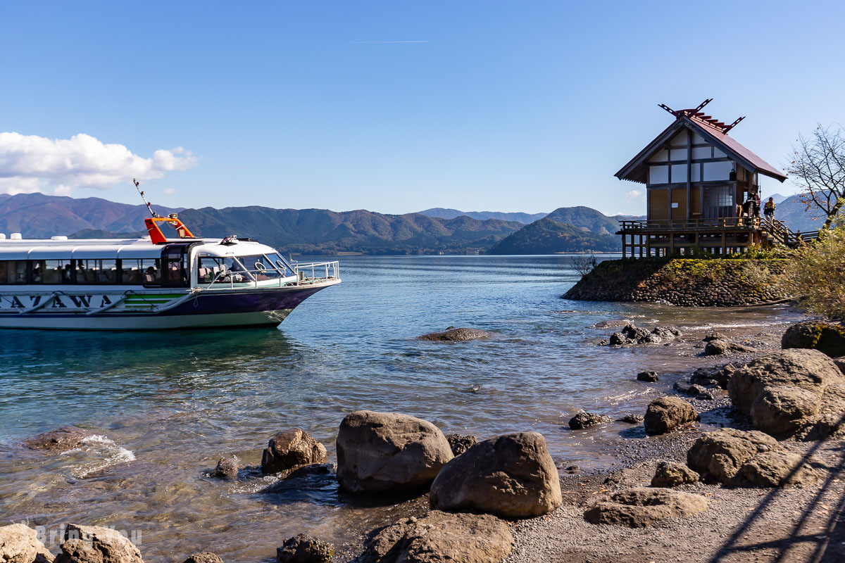 田泽湖游览船