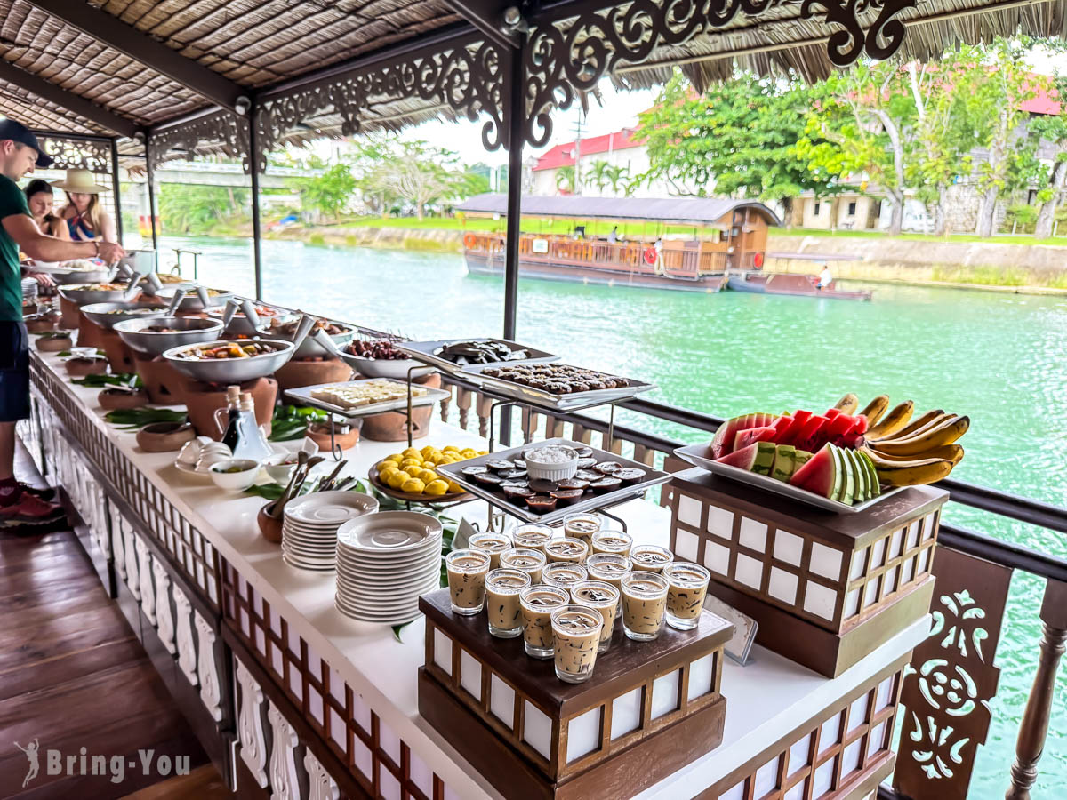 宿霧必去薄荷島景點:羅伯克河遊船(Loboc River Cruise)午餐