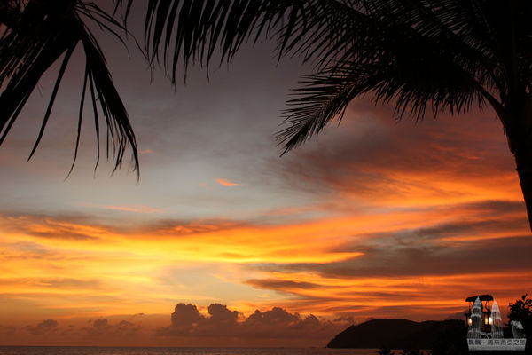 【蘭卡威沙灘】珍南海灘日落：情侶浪漫看夕陽景點、超好吃海鮮美食