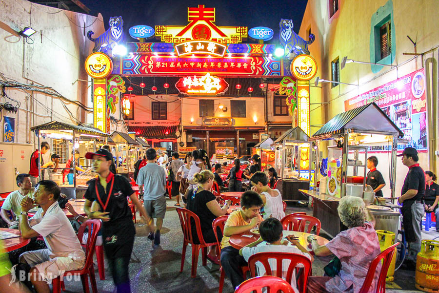 【馬六甲雞場街】美食推薦&假日夜市介紹：逛逛世界遺產一條街，感受馬來西亞夜生活
