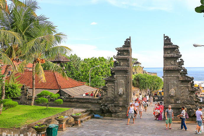 A Definitive Guide to Bali, Indonesia: Activities, Best Places to Stay, Local Dishes and More