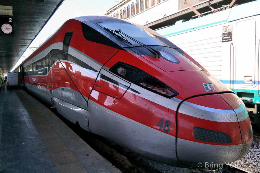 italy-train-to-venice