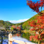 【由布院絕美仙境】金鱗湖：楓葉、黃昏、沒有晨霧的水上神社
