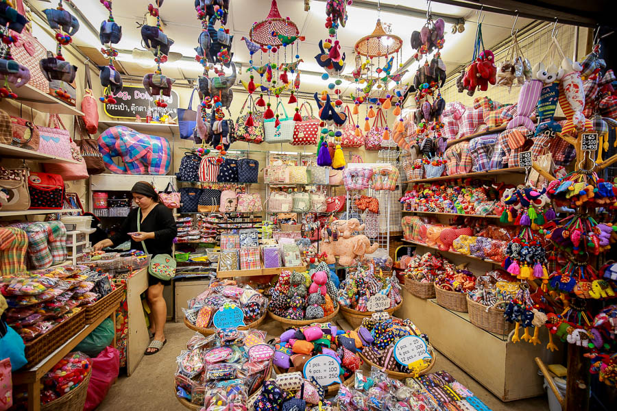 Chatuchak Market Shopping Guide: A Sneak peek | Best Buys | Hours | Getting There