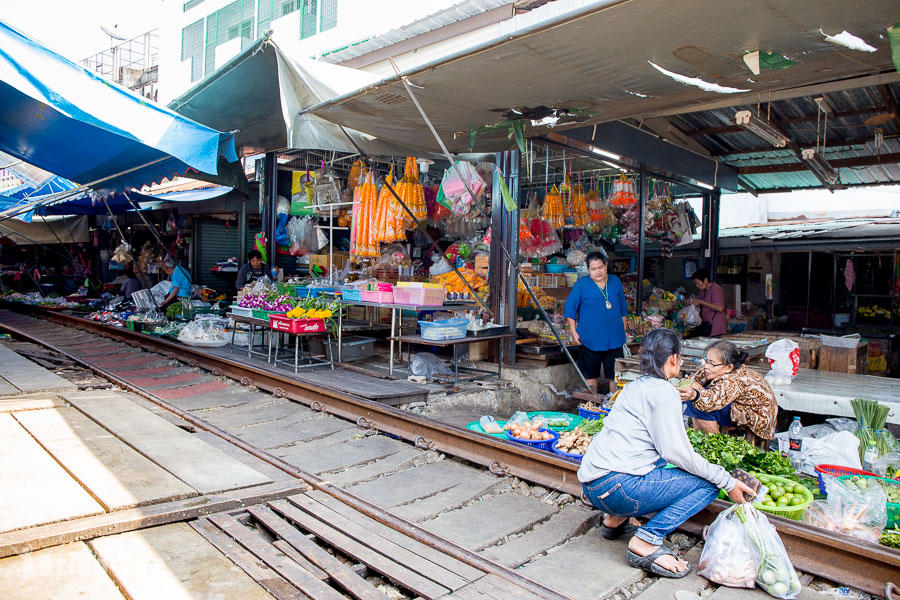 美功铁路市场