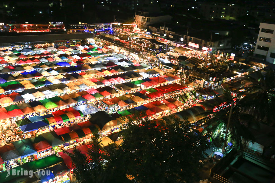 拉差達火車夜市