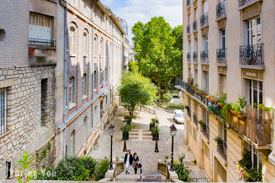 A Walk to Montmartre: 10 Best Activities That Scream ‘French’ The Loudest