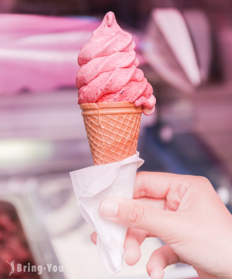 天然莓果冰淇淋