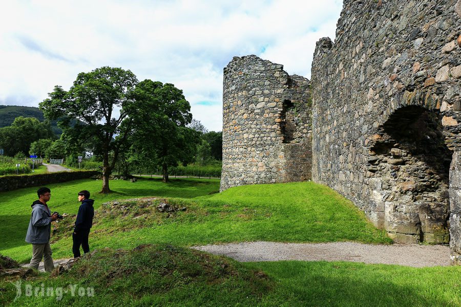 Old Inverlochy Castle