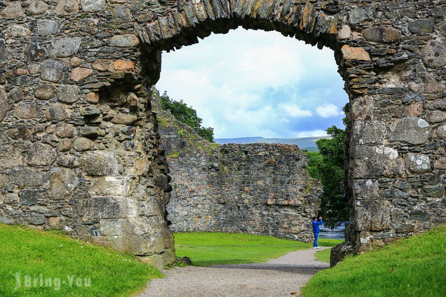 Old Inverlochy Castle