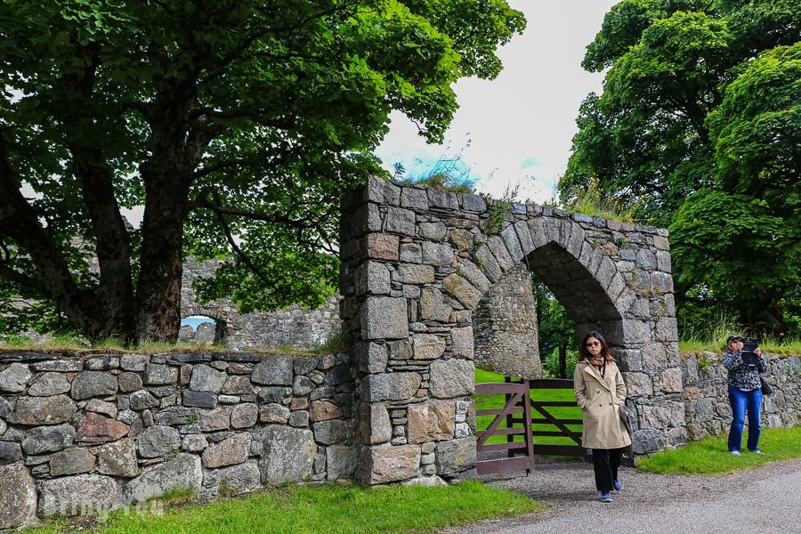 Old Inverlochy Castle