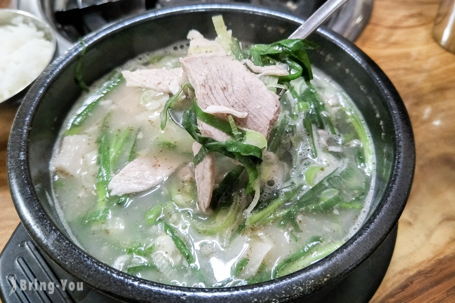 【首爾明洞美食】釜山豬肉湯飯부산돼지국밥（地鐵忠武路站)