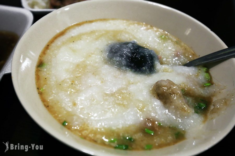 清邁北門夜市鳳飛飛豬腳飯