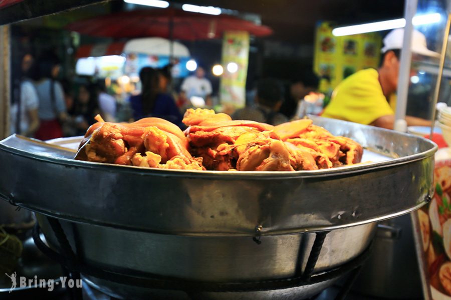 清邁北門夜市鳳飛飛豬腳飯