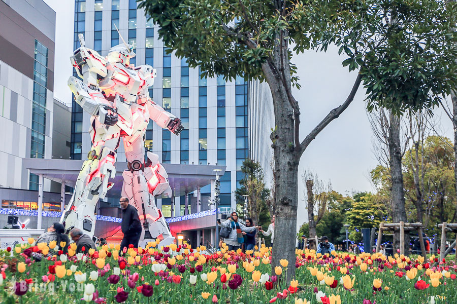 Unicorn Gundam: Transforming Light Show at Japan Shopping Plaza ‘DiverCity Tokyo Plaza