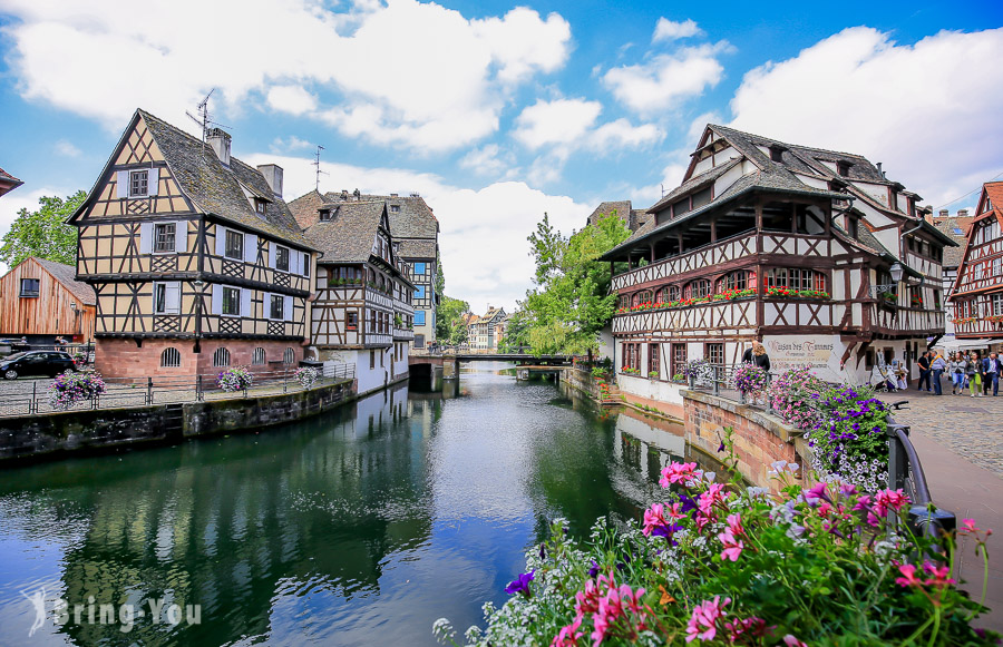 Strasbourg Pocket Travel Guide: A Romantic Escape to A Fairytale Old Town of France