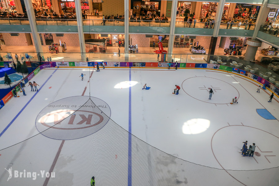 杜拜購物中心滑冰