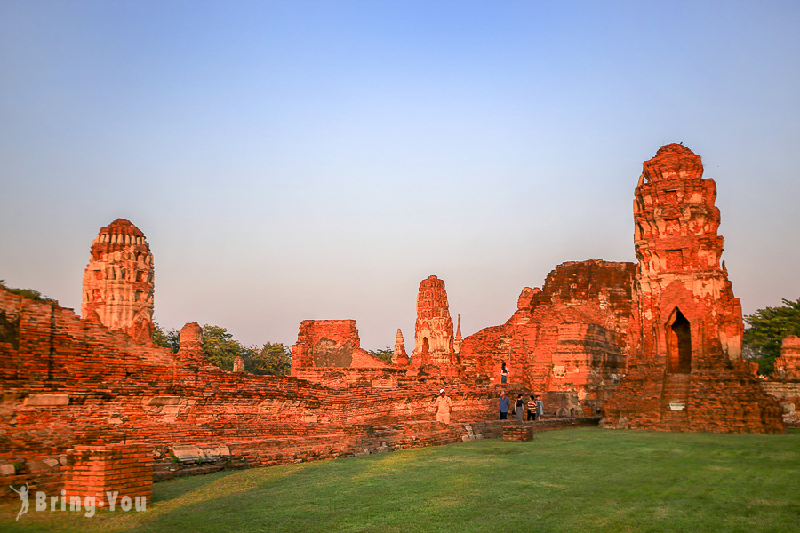 Day Trip to Ayutthaya: Our Favorite Attractions | Prawn Market | Entrance Fee | Day Trip and More