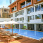 【普吉岛住宿】LIV Hotel Phuket Patong，饭店对面就是芭东海滩好放松