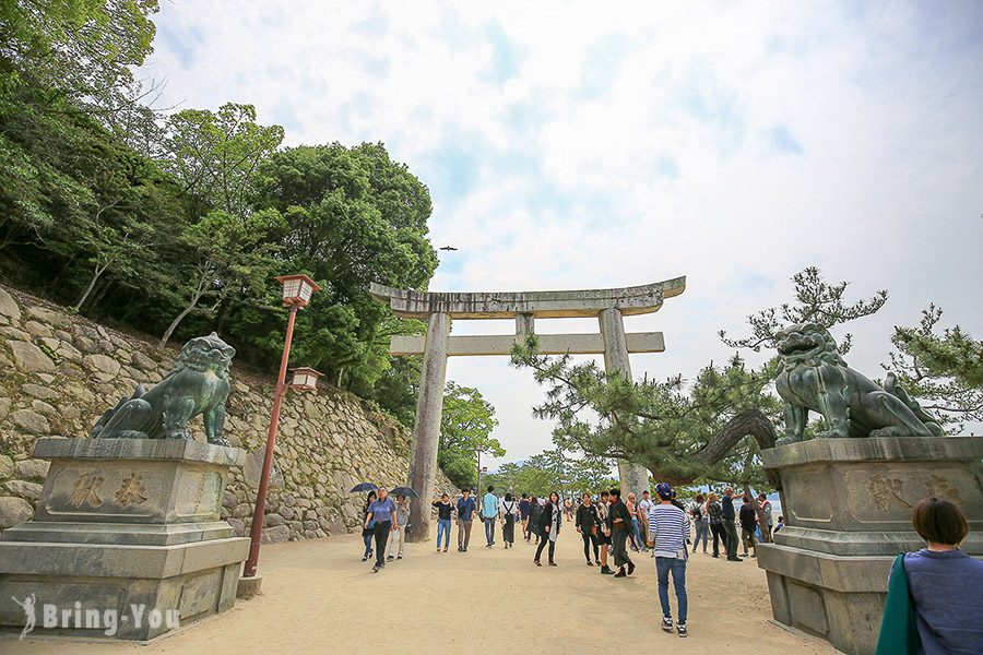 严岛神社大鸟居