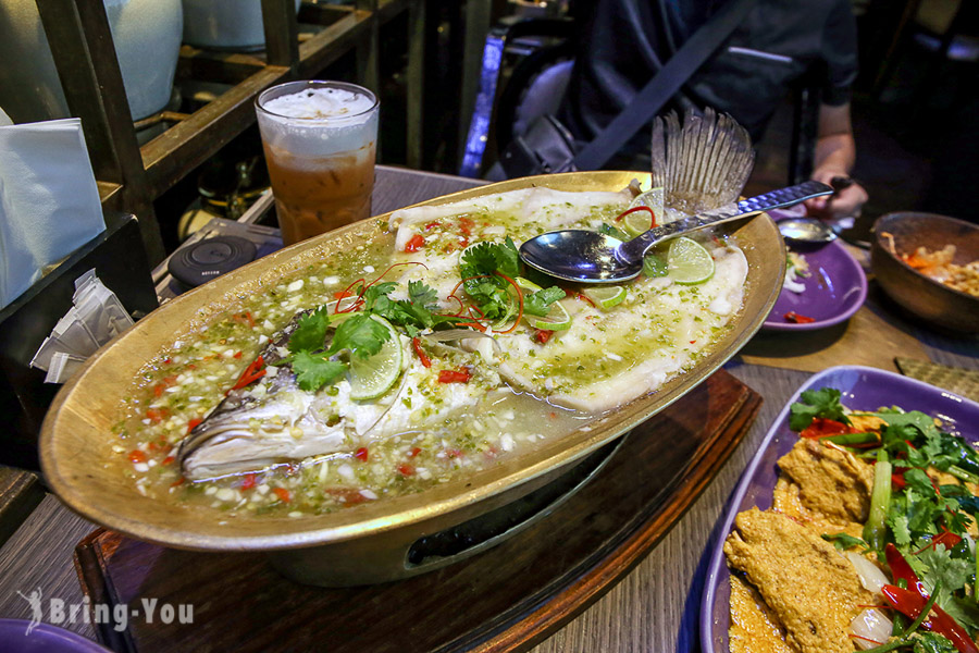 曼谷Central Embassy百货美食