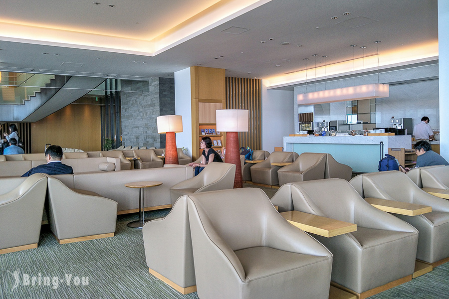 【日航商务舱樱花贵宾室】成田机场 JAL Sakura Lounge 贵宾室设备、餐点分享