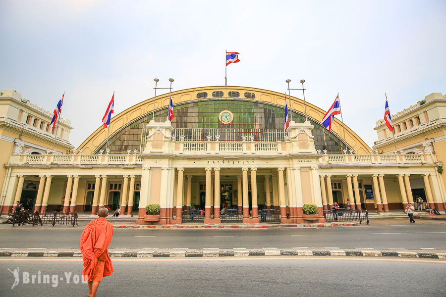 Getting Around Bangkok: A User’s Guide For Bangkok MRT & BTS