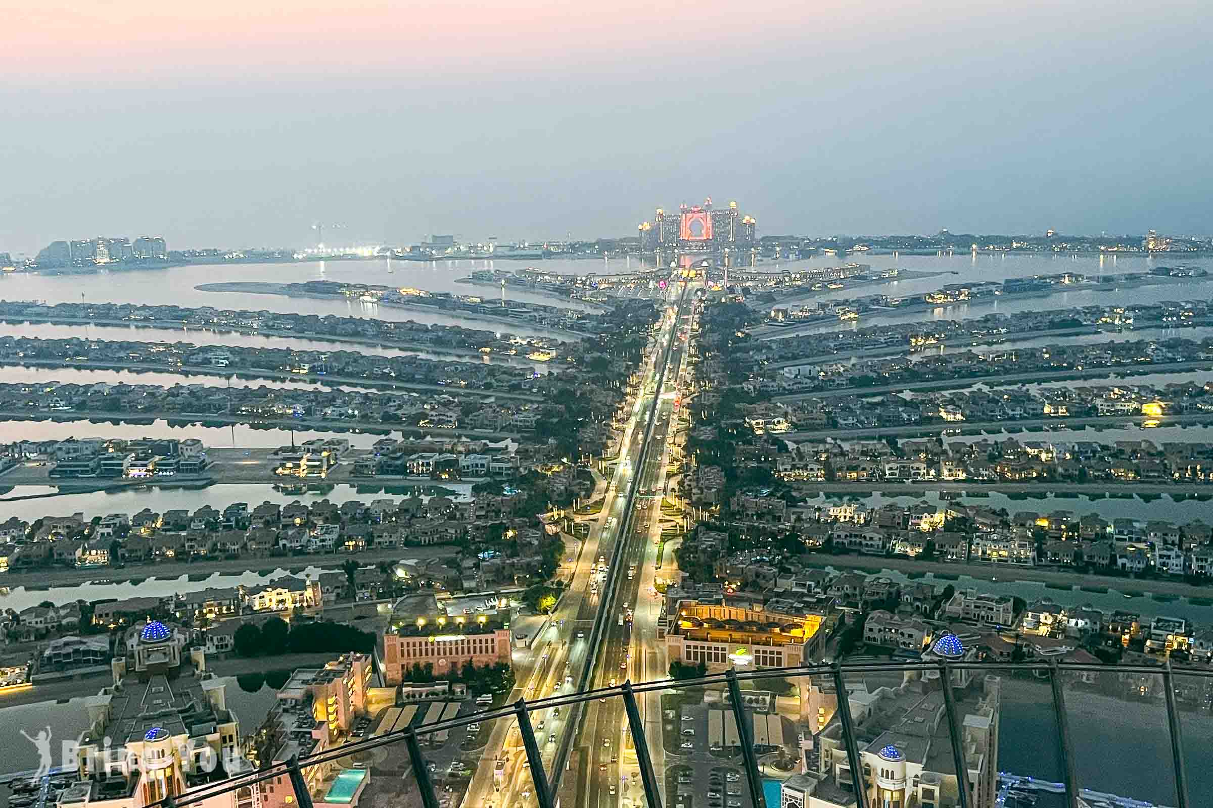 【杜拜】The View At The Palm 觀景台：眺望朱美拉棕櫚島海景絕佳景點