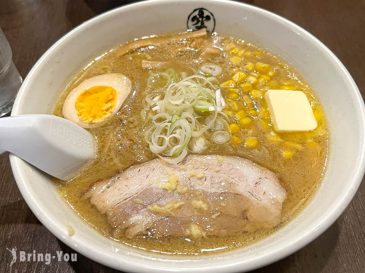 【札幌味噌拉麵名店】空拉麵 Ramen Sora（狸小路本店火災，剩新千歲機場店）：玉米奶油味噌、辛味噌都是必點
