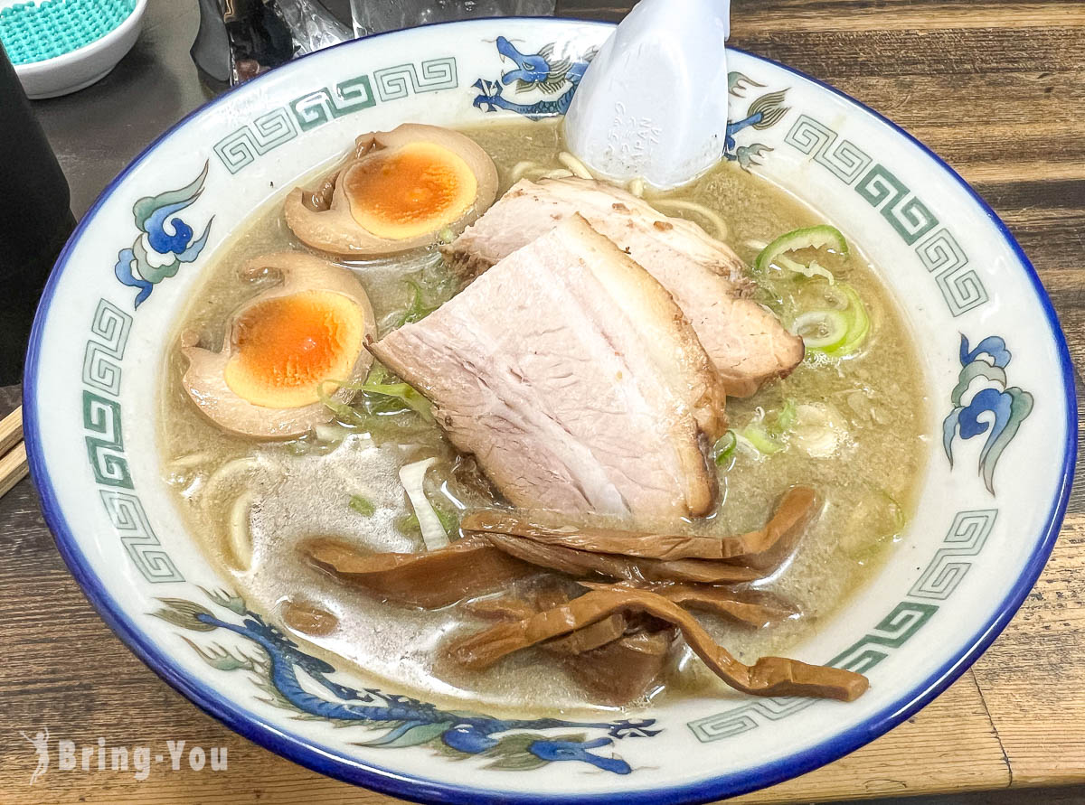【青森車站附近平價美食】長尾中華拉麵：青森必喝的濃厚魚干煮風味湯頭