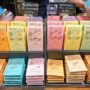 【西班牙旅遊必買伴手禮】阿瑪特耶巧克力（Chocolate Amatller）：慕夏 70% 造型巧克力盒美呆