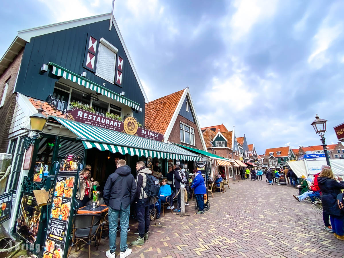 【荷兰沃伦丹】Volendam 北海渔村一日游：景点美食推荐，超好拍红砖小屋 & 美味海鲜炸物